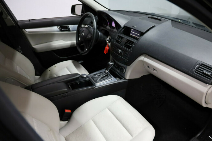 mercedes-benz-c-klasse-diesel-2011-big-9