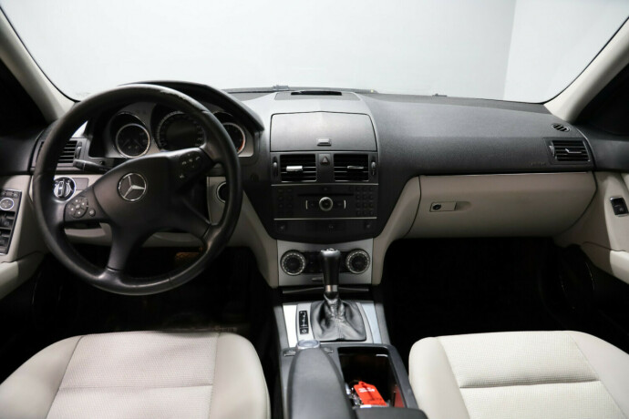 mercedes-benz-c-klasse-diesel-2011-big-8