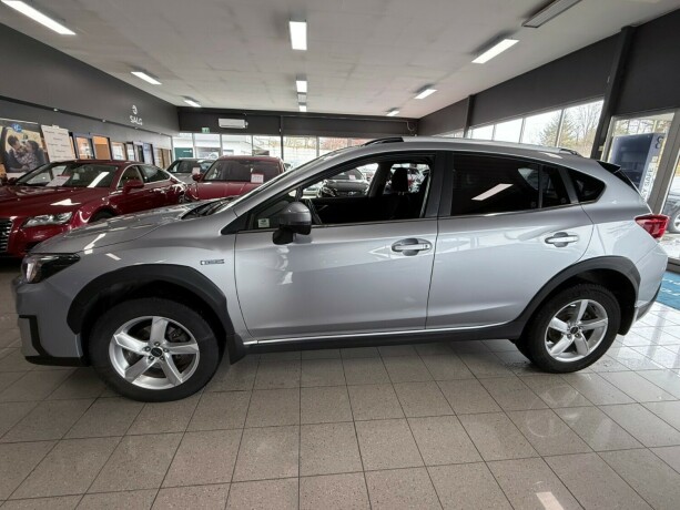 subaru-xv-elektrisitetbensin-2020-big-4