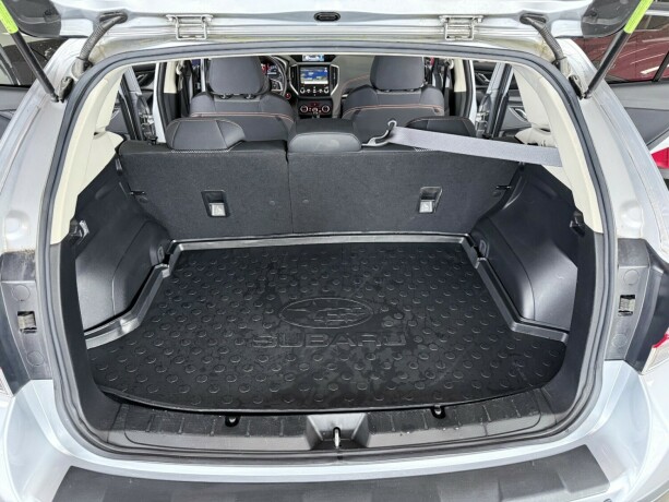 subaru-xv-elektrisitetbensin-2020-big-40