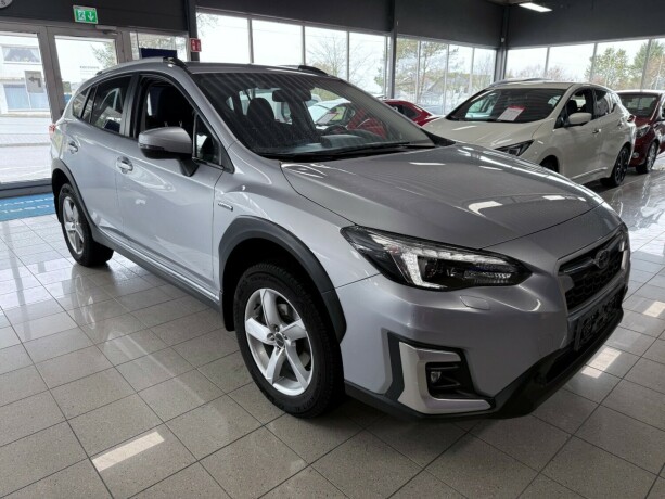 subaru-xv-elektrisitetbensin-2020-big-9