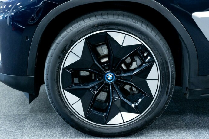 bmw-ix3-elektrisitet-2021-big-5