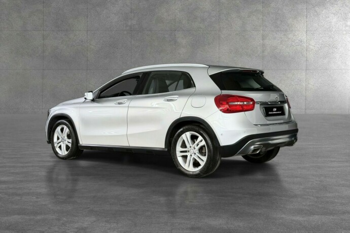 mercedes-benz-gla-diesel-2015-big-2