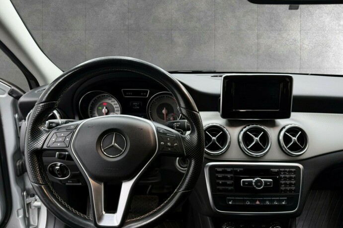 mercedes-benz-gla-diesel-2015-big-11