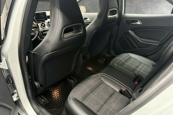 mercedes-benz-gla-diesel-2015-big-26