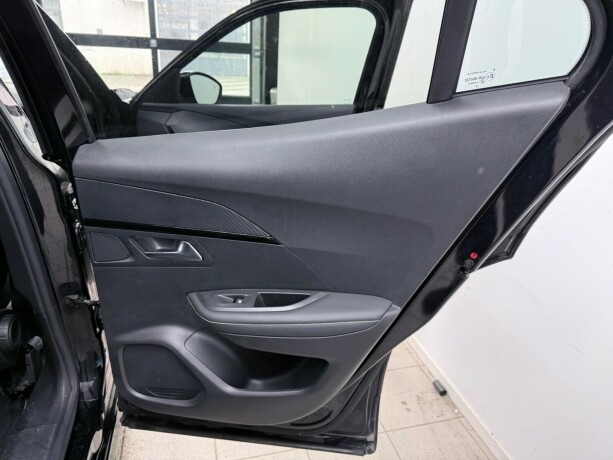 peugeot-2008-elektrisitet-2021-big-30