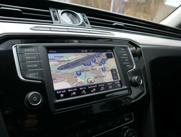 volkswagen-passat-elektrisitetbensin-2016-big-22