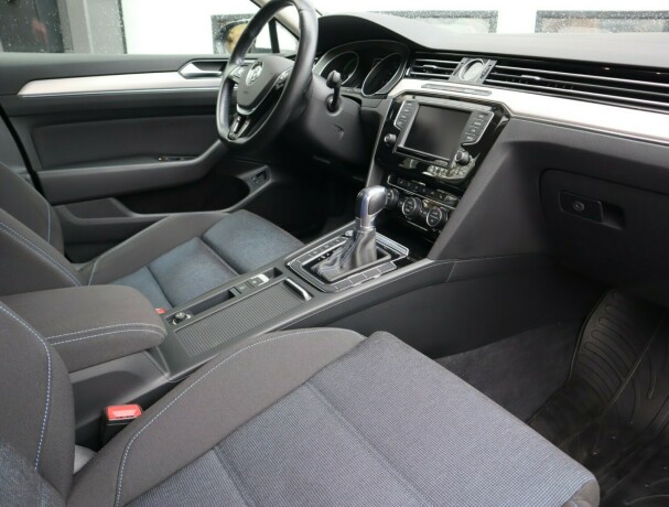 volkswagen-passat-elektrisitetbensin-2016-big-10