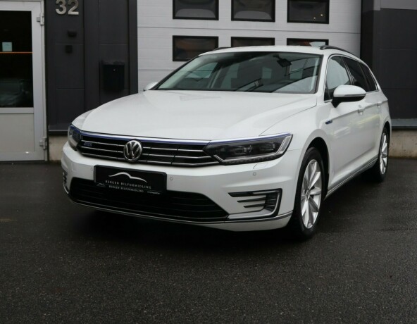 volkswagen-passat-elektrisitetbensin-2016-big-2