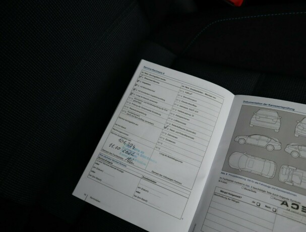 volkswagen-passat-elektrisitetbensin-2016-big-29