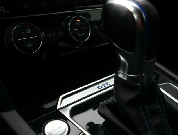 volkswagen-passat-elektrisitetbensin-2016-big-14