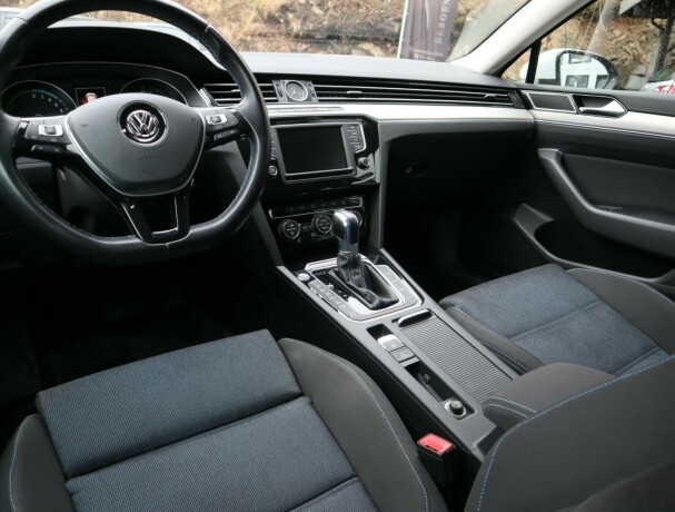 volkswagen-passat-elektrisitetbensin-2016-big-7