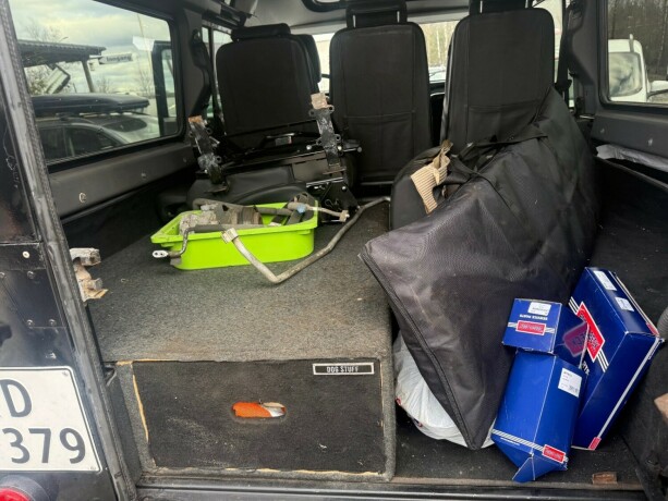 land-rover-defender-diesel-2000-big-35