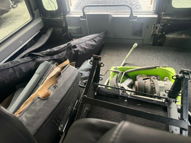 land-rover-defender-diesel-2000-big-33