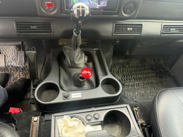 land-rover-defender-diesel-2000-big-23