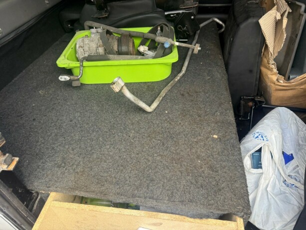 land-rover-defender-diesel-2000-big-43