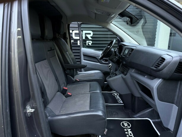 peugeot-expert-diesel-2019-big-23