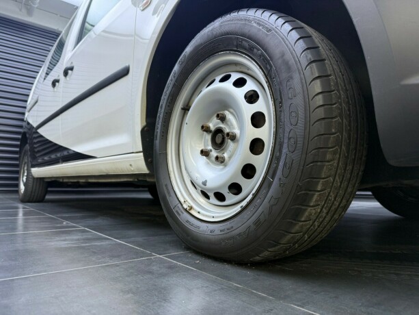 volkswagen-caddy-maxi-diesel-2015-big-8