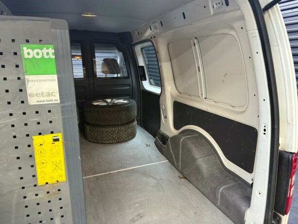 volkswagen-caddy-maxi-diesel-2015-big-24