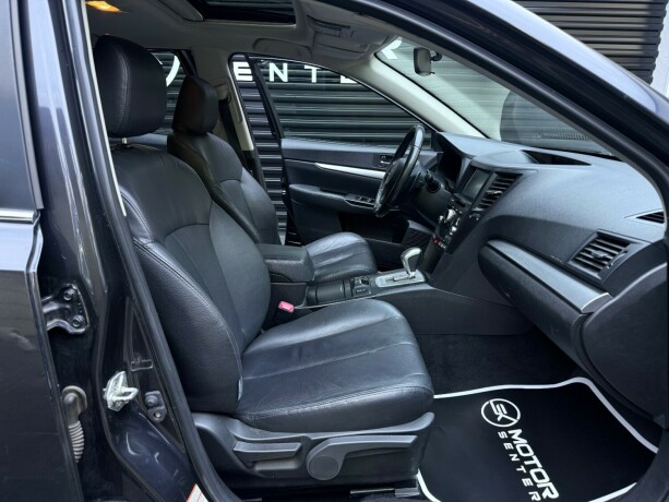 subaru-legacy-bensin-2014-big-27