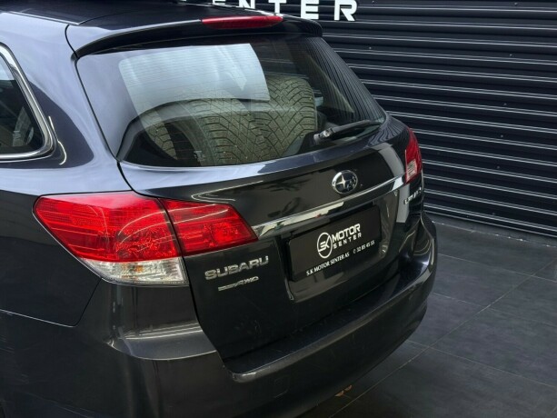 subaru-legacy-bensin-2014-big-5