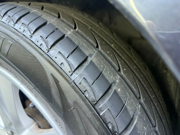 subaru-legacy-bensin-2014-big-9