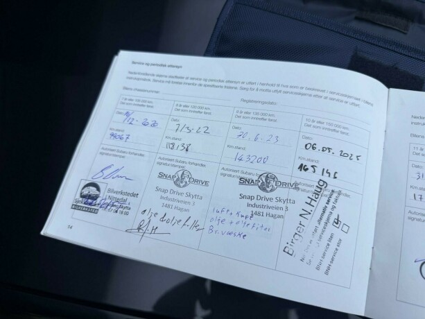 subaru-legacy-bensin-2014-big-35