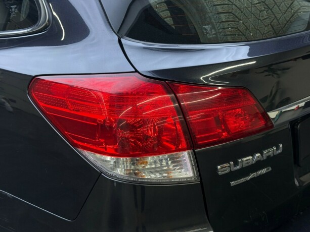 subaru-legacy-bensin-2014-big-6