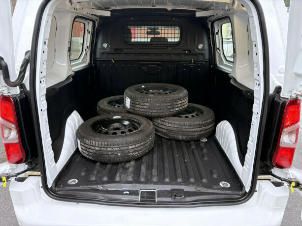 citroen-berlingo-diesel-2021-big-4