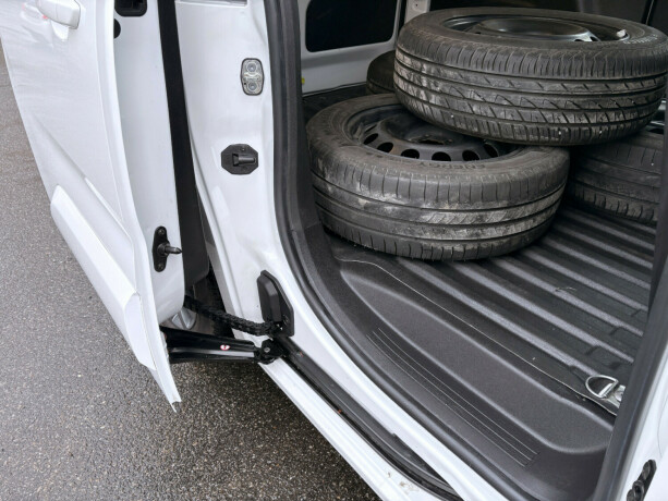 citroen-berlingo-diesel-2021-big-5