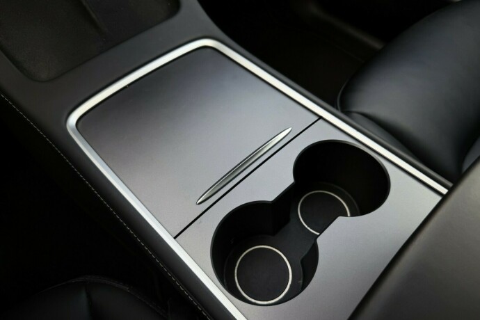 tesla-model-y-elektrisitet-2023-big-14