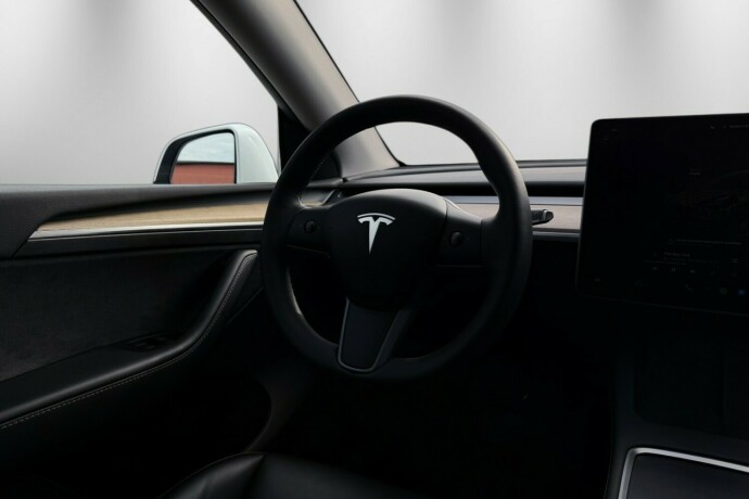 tesla-model-y-elektrisitet-2023-big-11