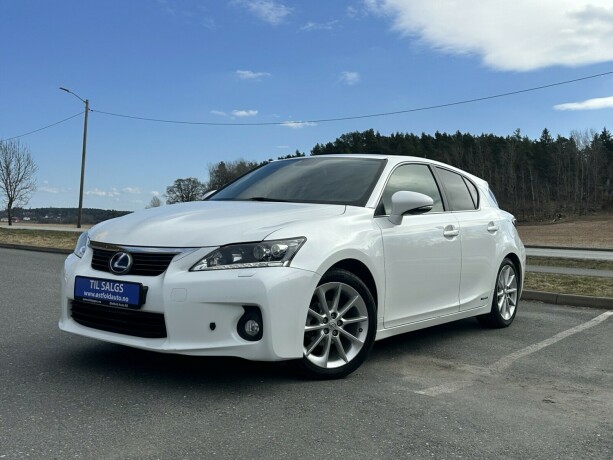 lexus-ct200h-bensin-2012-big-2