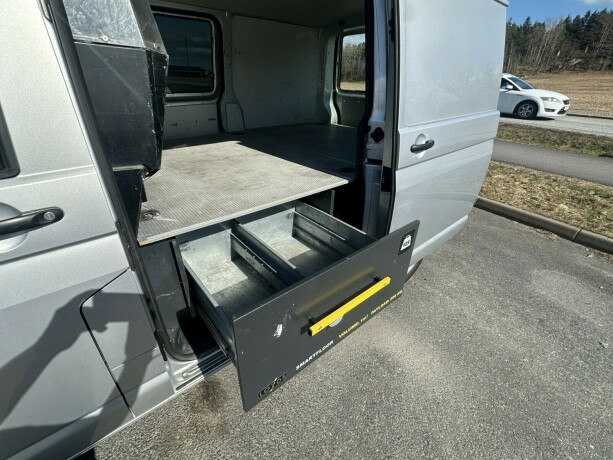 volkswagen-transporter-diesel-2020-big-7