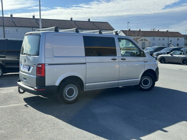 volkswagen-transporter-diesel-2020-big-3