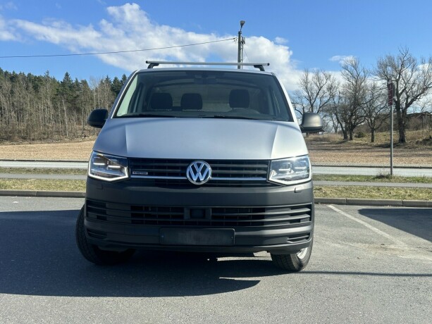 volkswagen-transporter-diesel-2020-big-1