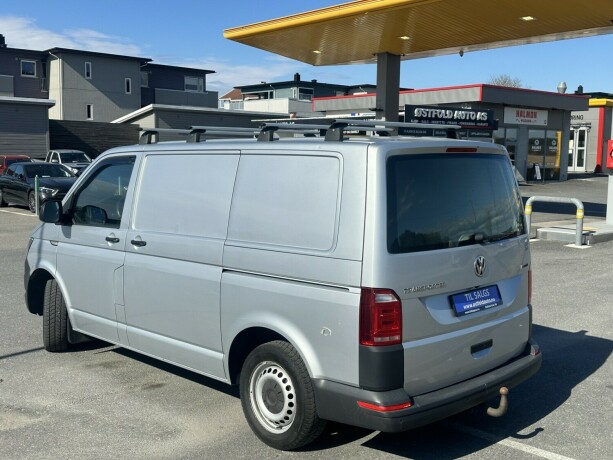 volkswagen-transporter-diesel-2020-big-4