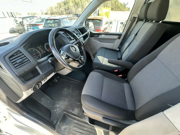 volkswagen-transporter-diesel-2020-big-14