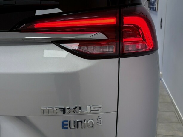 maxus-euniq-5-elektrisitet-2021-big-8