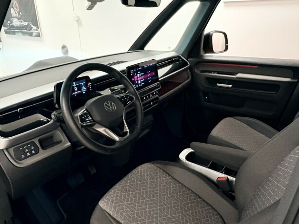 volkswagen-id-buzz-elektrisitet-2024-big-11