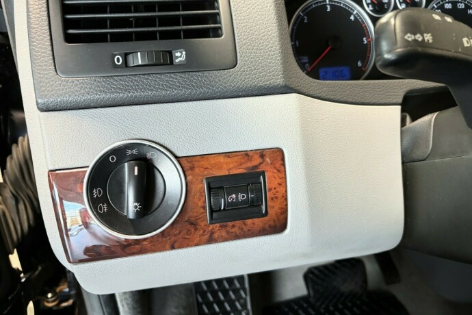 volkswagen-multivan-diesel-2008-big-22