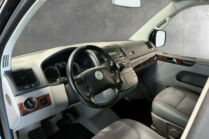 volkswagen-multivan-diesel-2008-big-17