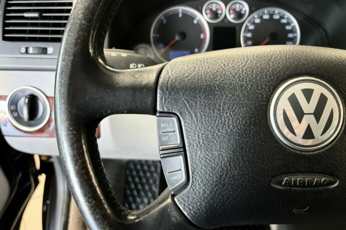 volkswagen-multivan-diesel-2008-big-20