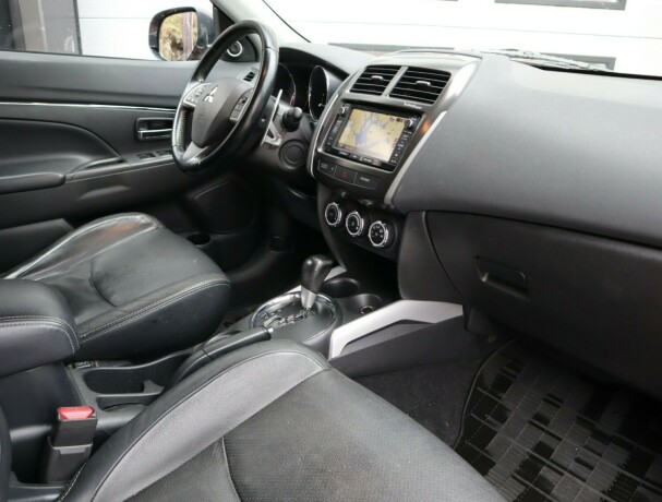 mitsubishi-asx-diesel-2014-big-10