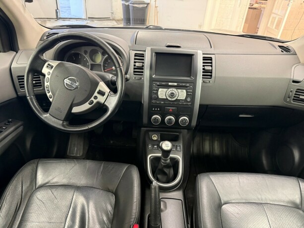 nissan-x-trail-diesel-2008-big-8
