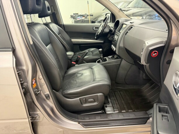 nissan-x-trail-diesel-2008-big-23