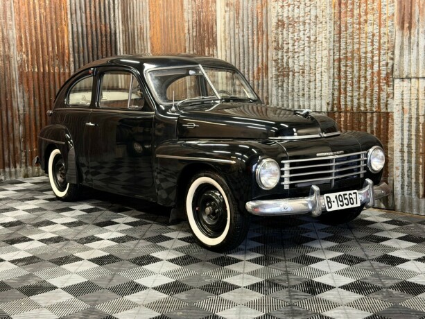 volvo-pv-bensin-1957-big-0