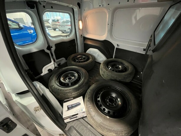renault-kangoo-diesel-2013-big-19