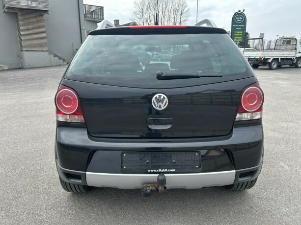 volkswagen-polo-bensin-2009-big-5