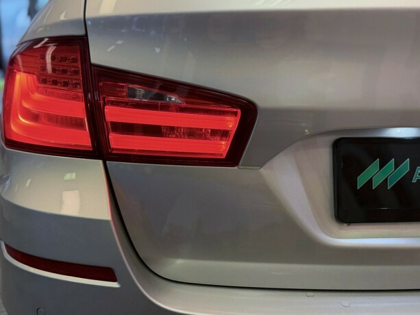 bmw-5-serie-diesel-2012-big-28